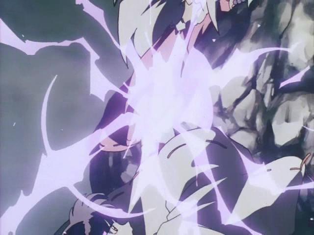 Otaku Gallery  / Anime e Manga / Inu-Yasha / Screen Shots / Episodi / 023 - La voce di Kagome e il bacio di Kikyo / 007.jpg